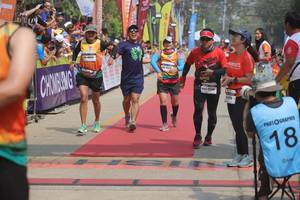 BIB: 
                            <button type="button" onclick="openModal(8250879)" class="btn btn-primary btn-sm float-right btn-popup" data-toggle="modal" data-target=".modal-high-quality">
                        <i class="fas fa-shopping-cart"></i> Add to Cart
                    </button>
                                            <button type="button" onclick="isThisMe(8250879, true)" class="btn btn-success btn-sm float-right btn-popup btn-isme hidden" data-toggle="tooltip" data-placement="bottom" title="นี่คือรูปของคุณใช่ไหม คลิกที่นี่เพื่อเอาเข้าอัลบั้ม">
                        <i class="fas fa-plus"></i> Add to album
                    </button>
                    <button type="button" onclick="isThisMe(8250879, false)" class="btn btn-warning btn-sm float-right btn-popup btn-isnotme hidden">
                        <i class="fas fa-ban"></i> Remove from album
                    </button>